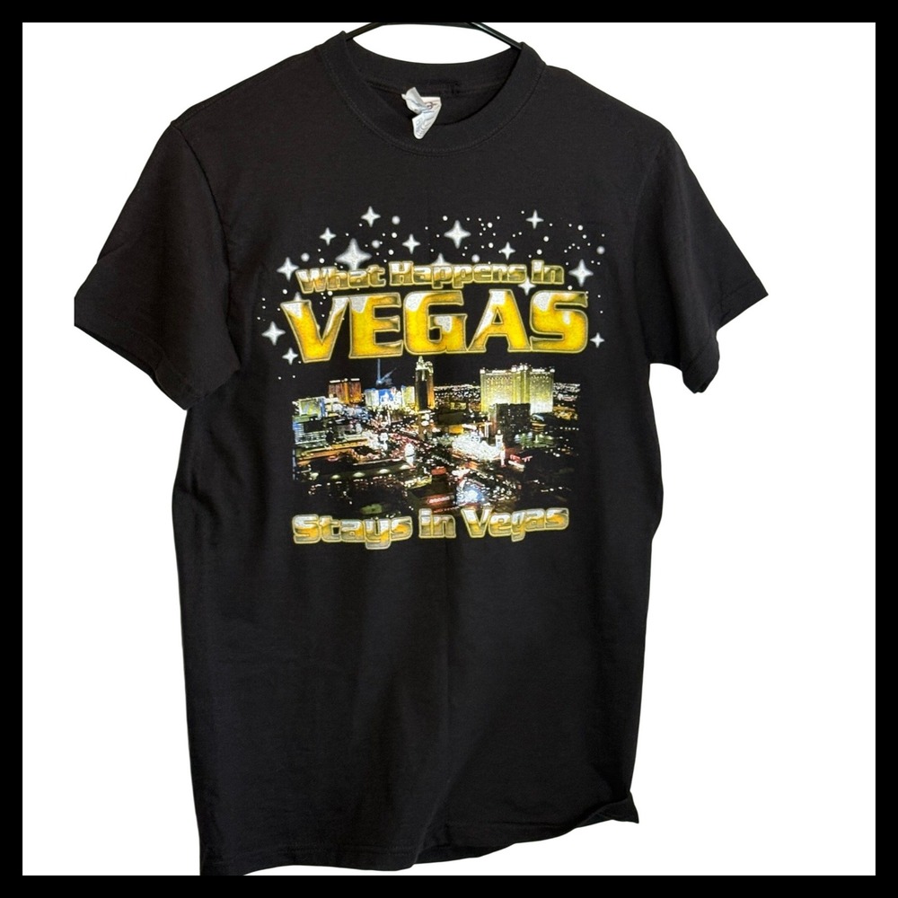 NWOT Delta Magnum Weight What Happens in Vegas Stays in Vegas Graphic T-Shirt S